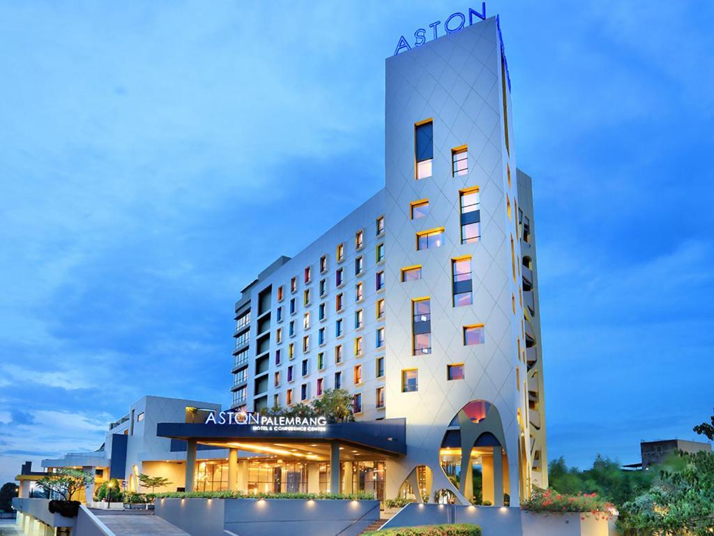 Aston & Conference Centre 4*